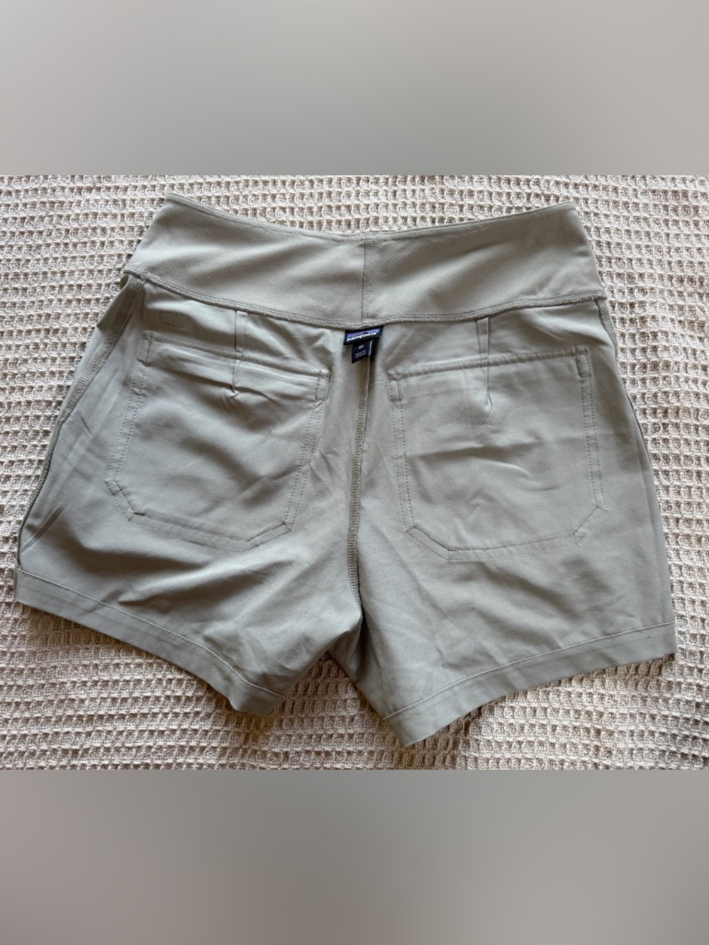 Women’s Patagonia Happy Hike 4” Shorts XS Khaki - Picture 6 of 8